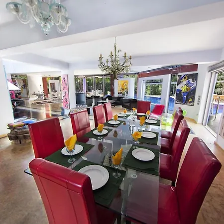 Palm Garden Villa *